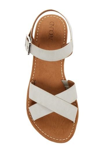 Trendy Summer Sandals #sandals #sandalsheels #sandalsoutfit #summershoes #summerstyle #summerfashion Heel Sandals Outfit, Inspiration Videos, Wide Width Sandals, Toe Post Sandals, Sandals Outfit, Skateboard Art, Cute Sandals, Inspiration Mode, Rip Curl