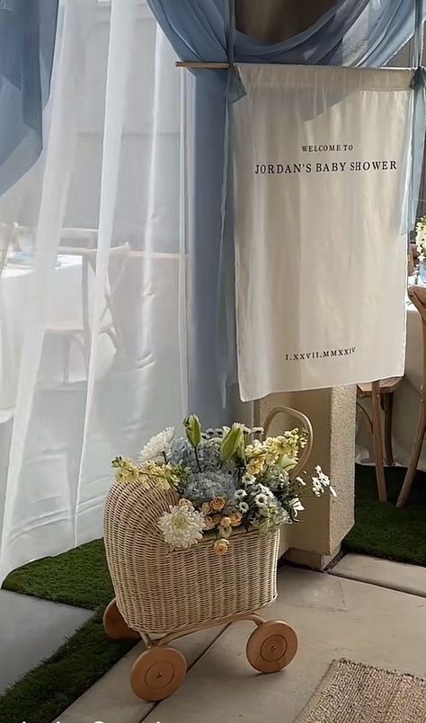 Baby Shower Aesthetic, Baby Shower Photo Backdrop, Classy Baby Shower, Baby Shower Theme Decorations, Garden Baby Showers, Vintage Baby Shower, Gender Party, Simple Baby Shower, Shower Inspiration