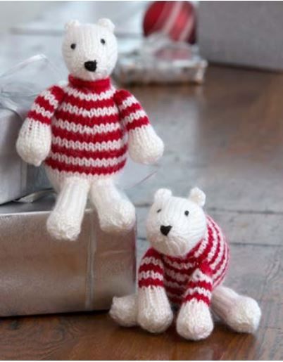 Polar Bear Decorations, Polar Bear Diy, Christmas Costumes Diy, Knit Ornaments, Holiday Knitting Patterns, Bear Decorations, Holiday Knitting, Knit Christmas Ornaments, Diy Christmas Ball