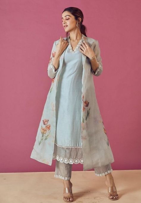 Jacket Designs For Kurti, Organza Jacket Outfit Indian, Organza Overcoat, Organza Kurta Designs, Kurta With Jacket Women, Long Jacket Dresses, Organza Kurta, Kurti With Jacket, Cotton Suit Designs