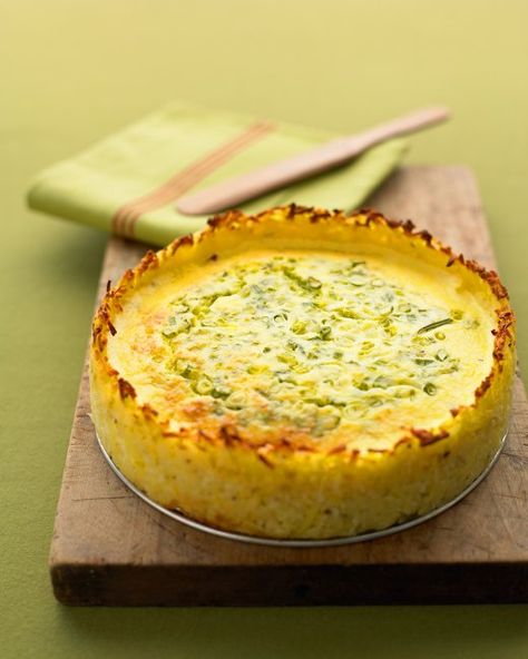 Goat Cheese Quiche with Hash-Brown Crust Quiche With Hashbrown Crust, Goat Cheese Quiche, Cheddar Quiche, Cheese Quiche, Breakfast And Brunch, Quiche Recipe, Hash Brown, Broccoli Cheddar, Quiche Recipes