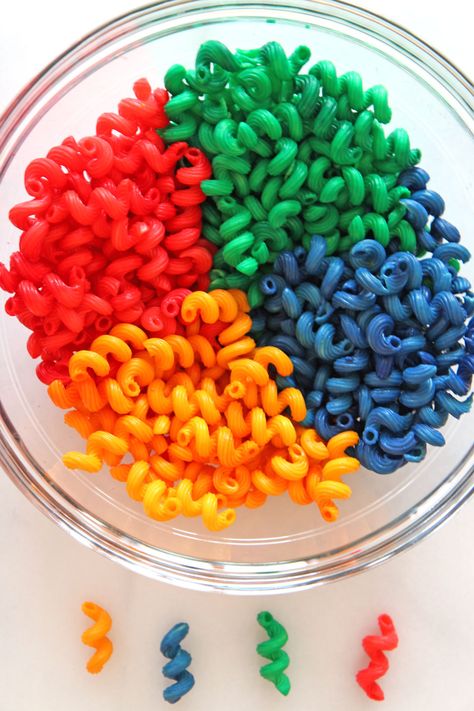 Rainbow Pasta with Butter Garlic Sauce Recipe. This is a fun rainbow inspired pasta dinner that is super easy to make. Grab food coloring or natural coloring, pasta, butter, garlic, and oregano and you'll be set for an easy, delicious dinner! Happy pasta making! #rainbowpasta #priderecipe #pastarecipe How To Color Pasta To Eat, Rainbow Dinner Ideas, Pride Party Food, Pride Food Ideas, Kidcore Food, Coloring Pasta, Rainbow Food Ideas, Rainbow Stew, Pasta With Butter