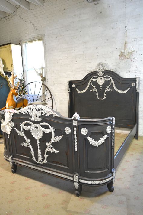 Painted Iron Beds, French Queen, Carved Headboard, Vintage Painted Furniture, Romantic Bed, Cottage Shabby Chic, French Bed, Bed Queen, Painted Cottage