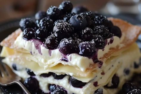 White Chocolate Blueberry Lasagna, Blueberry Lasagna, White Chocolate Blueberry Cheesecake, Blueberry Ideas, White Chocolate Filling, Chocolate Blueberry, Frozen Yogurt Recipes, Blueberry Compote, Sweet Cravings