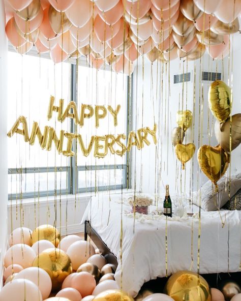 Paris312 (@shopparis312) • Instagram photos and videos Anniversary Decoration Ideas At Home, Anniversary Balloons, Flower Board, Beautiful Balloons, Balloons Decoration, Romantic Bedroom Decor, Apartment Bedroom Decor, Anniversary Decorations, Romantic Bedroom