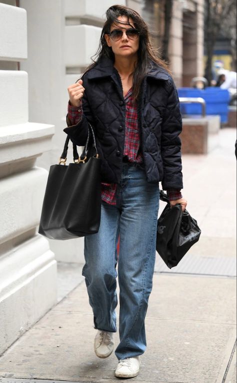 Katie Holmes Fashion, Celeb Paparazzi, Katie Holmes Street Style, Katie Holmes Outfits, Kate Holmes, Katie Holmes Style, Paparazzi Photos, Katie Holmes, 2024 Fashion