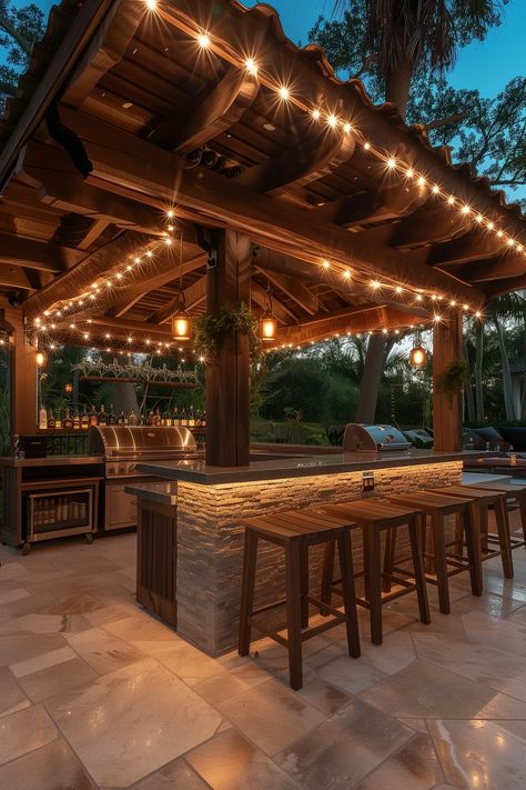 Log Cabin Outdoor Kitchen, Ranch Ideas Outdoor, Desert Outdoor Kitchen, Barndominium Outdoor Kitchen, Cabin Outdoor Kitchen, Outdoor Kitchen Countertop Ideas, Outdoor Wet Bar, Outside Bar Ideas, Florida Outdoor Kitchen