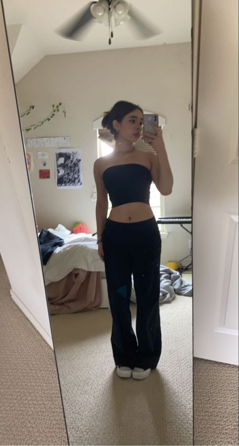 Black Tub Top Outfit, Black Y2k Style Tube Top For Summer, Tub Top Outfit, Black Fitted Y2k Tube Top, Edgy Black Fitted Tube Top, Black Cropped Tube Top With Built-in Bra, Y2k Black Cami Crop Top, Black Tub, Top Outfit