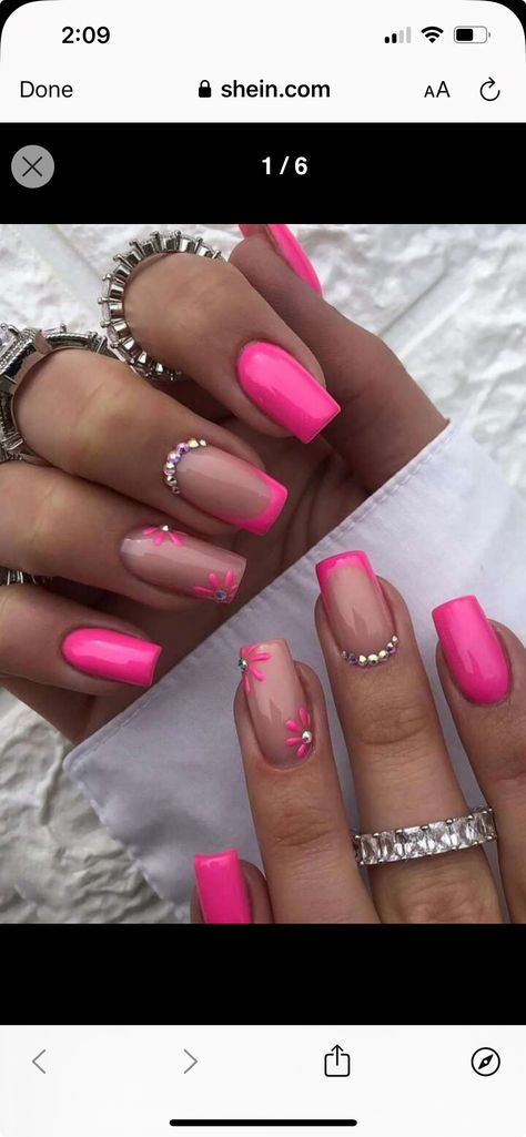 Pink Fuschia Nails, Fuscia Nails Design, Hot Pink Toe Nails With Design, Fushia Nail Designs Ideas, Fuschia Nails Design, French Fucsia, Short Hot Pink Nails, Fuschia Nails, Fuchsia Nails