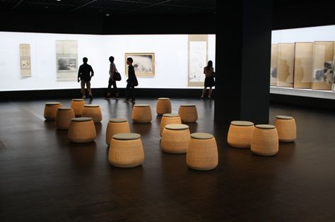 The Modern Art Museum Tokyo - I liked the moveable seating and the atmosphere of the gallery that the lighting created Art Gallery Seating, Modern Art Museum, Culture Center, Museum Display, Museum Exhibition Design, Music Museum, Photo Exhibition, Gallery Furniture, Exhibit Design