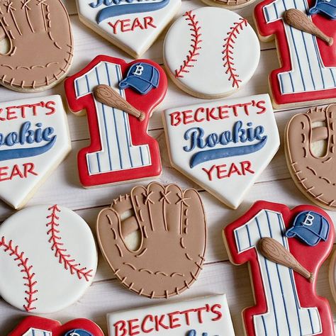 Rookie of the year! ⚾️ #baseballcookies #rookieoftheyearcookies | Instagram Rookie Year Cookies Baseball, Rookie Year Birthday Cookies, My Rookie Year First Birthday Baseball, 1st Birthday Party Ideas Baseball, Rookie Year Cupcakes, One Rookie Year, Rookie Year Baseball 1st Birthday, 1st Birthday Baseball Cookies, First Birthday Baseball Cookies