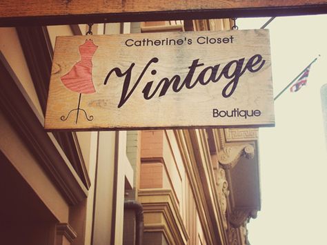 Closet Vintage, Vintage Armoire, Vintage Flea Market, Moving To Hawaii, Store Design Boutique, Boutique Display, Street Signs, Vintage Girls, Interior Design Tips