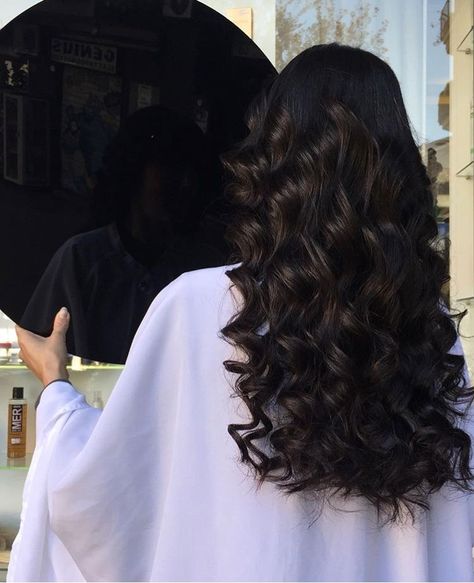 Hair Claims For Dr Black, Prom Hair Black Hair, Black Curls, روتين العناية بالبشرة, Hair Stylies, Long Black Hair, Long Wavy Hair, Cut My Hair, Unique Features