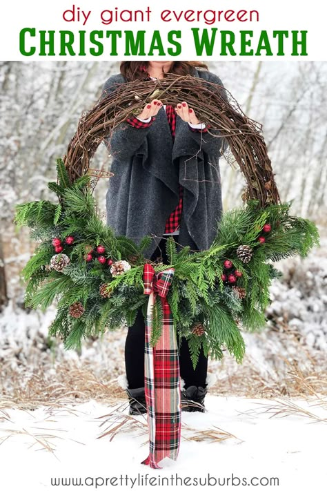 Christmas Wreaths Diy Evergreen, Holiday Wreaths Diy Christmas, Vintage Truck Christmas, Grapevine Christmas, Outdoor Christmas Wreaths, November Christmas, Evergreen Christmas, Holiday Wreaths Christmas, Holiday Wreaths Diy