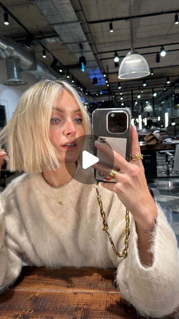 Polly Sayer on Instagram: "What I ask for at the hairdressers @hershesons - colour edition 😁 I really trust @hairpaintingbymaxine to know what to do with my hair & that she knows what I like, but generally speaking I like a light but ‘lived in’ blonde that means I don’t get a harsh regrowth (i.e. lower maintenance so I can get away with getting my colour done 3-4 times per year) Drop any Qs in the comments! (Press appointment)" Light Blonde Short Hair, Hershesons Hair, Lived In Blonde Bob, Light Blonde Bob, Polly Sayer, Lived In Blonde, Baby Blonde Hair, Blonde Lob, Blonde Bob Hairstyles