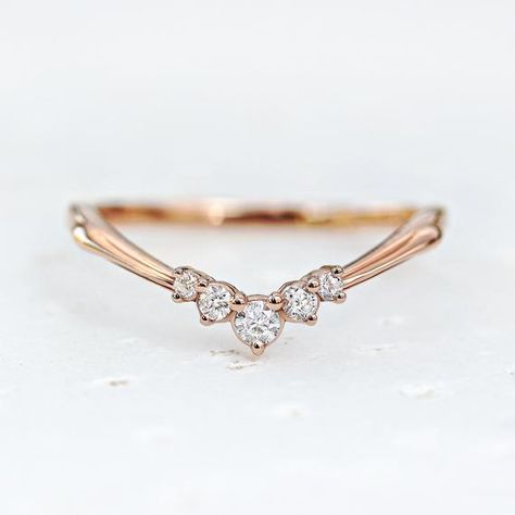 Hey, I found this really awesome Etsy listing at https://www.etsy.com/listing/749471652/diamond-v-nesting-ring-side-wedding-band Diamond Ring Women, Wedding Band Unique, Golden Snitch, Wedding Ring For Her, Diamond Anniversary Bands, Diamond Stacking Rings, Promise Ring Gift, Ringe Gold, Birthday Ring