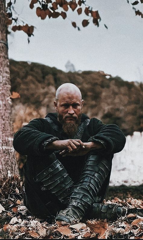 Bjorn Vikings, Vikings Wallpaper, Green Serpent, Vikings Season 4, Viking Wallpaper, Ragnar Lothbrok Vikings, King Ragnar, Vikings Valhalla, Viking Series