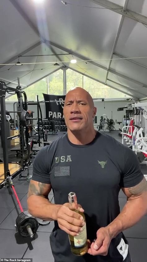 Dwayne 'The Rock' Johnson shares throwback after early pro-wrestling match at flea market for $40 | Daily Mail Online Dwayne Johnson Family, Dwyane Johnson, Catherine Bell, Video Call With Boyfriend Screen Photo, Scammer Pictures, Rock Johnson, The Rock Dwayne Johnson, Dwayne The Rock, Beautiful Man