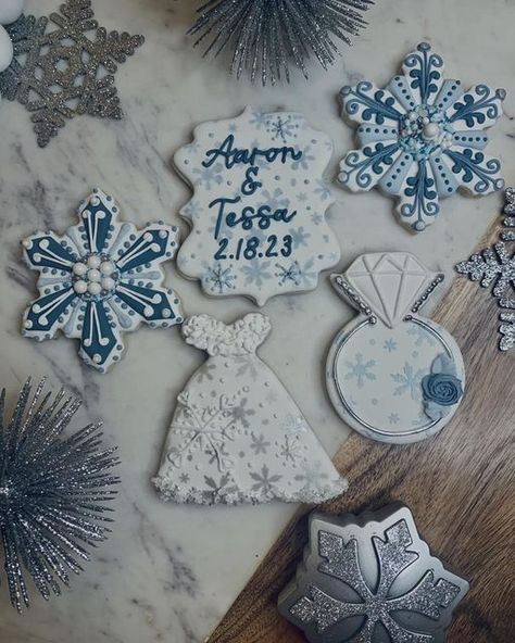 Winter Wonderland Bridal Shower Theme, Winter Bridal Shower Cookies, Snow In Love Cookies, Winter Wedding Cookies Decorated, Winter Wonderland Engagement Party, Snow In Love Bridal Shower Theme Decorations, Winter Wonderland Bridal Shower Ideas All White, Christmas Wedding Shower Cookies, Winter Wonderland Bridal Shower Ideas