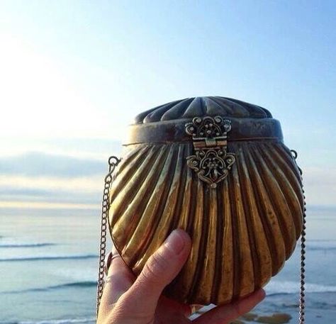 Mermaid shell purse Art Vampire, Mermaid Accessories, Shell Purse, Diesel Punk, Mermaid Shell, Real Mermaids, Mermaid Aesthetic, Mermaid Dreams, Mermaids And Mermen