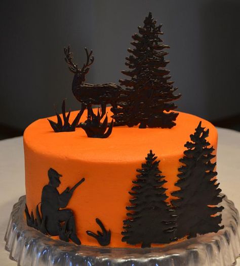 Made all the silhouettes out of chocolate. Very fast, easy way to decorate a cake. Deer Hunting Cake, Hunting Birthday Cakes, Hunting Cake, Deer Cakes, Hunting Birthday, Chocolate Lollipops, Fall Cakes, Cakes For Men, Fish Cake