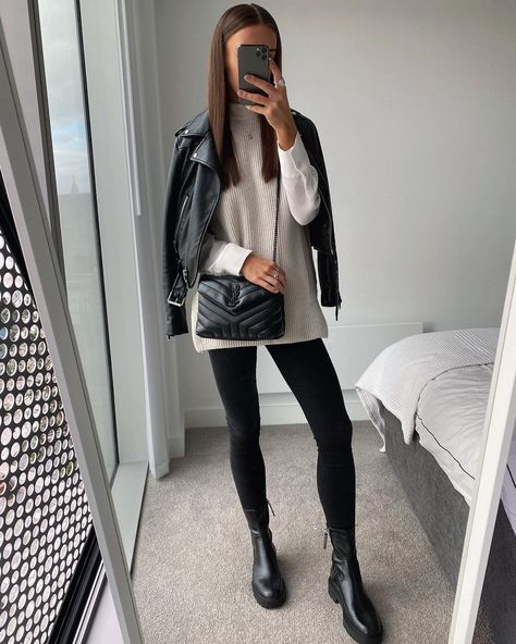 Outfit Botas, Look Legging, Black Leggings Outfit, Simple Fall Outfits, Outfits Chic, Winter Mode, Mode Casual, Style Trends, Mode Inspo