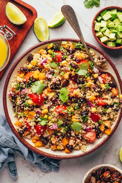 Healthy Lunches Recipes, Quinoa Black Bean Salad, Simple Quinoa, Quinoa Salads, Southwest Quinoa, Grain Salads, Three Bean Salad, Black Bean Quinoa, Black Bean Salad