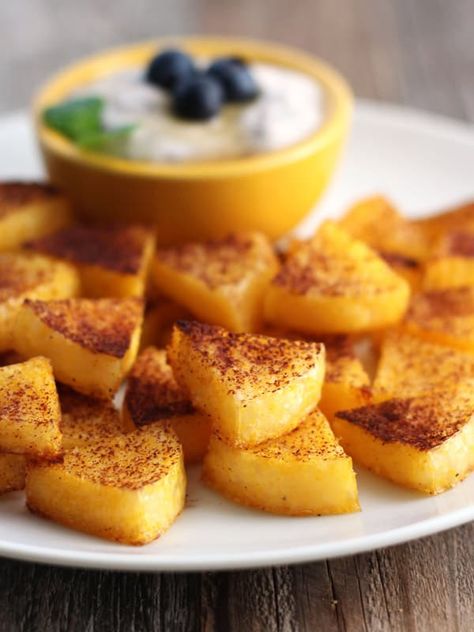 Cinnamon Polenta Dippers with Blueberry Yogurt Dipping Sauce Appetizer For Dinner, Polenta Bites, Easy Sauces, Crispy Polenta, Fork Over Knives, Yogurt Dipping Sauce, Food Recipes For Kids, Blue Zones Recipes, Cottage Recipes