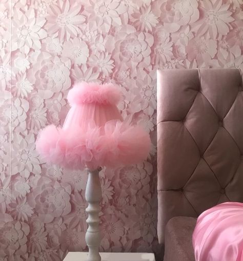 Princess Lamp, Colour Home Decor, Dream Room Decor, Colour Home, Princess Room Decor, Twins Nursery, Tulle Table, Princess Palace, Pink Lamp