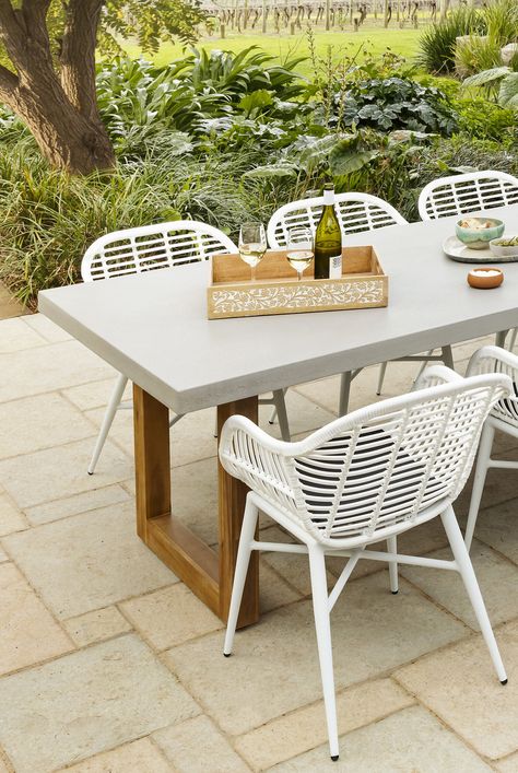 White Outdoor Dining Tables, Early Settler Furniture, Outdoor Table Styling, Mum Garden, Outdoor Furniture Australia, Nook Design, Cottage Outdoor, Backyard Seating Area, Door Room