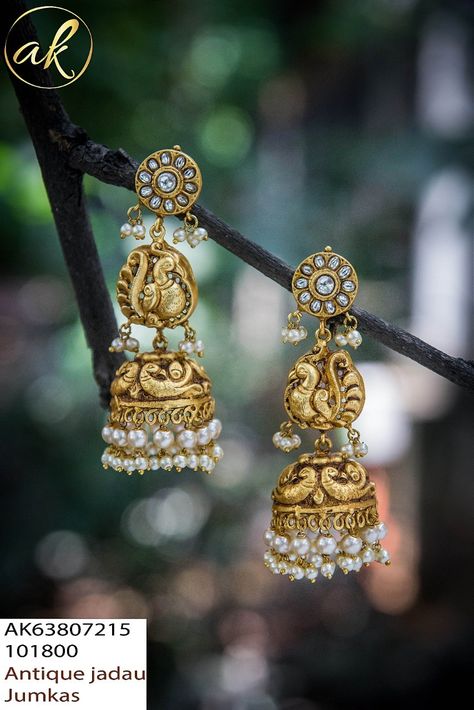 Chandbali Earrings Gold, Indian Jhumka, Gold Jhumka, Gold Jhumka Earrings, Chandbali Earrings, Earring Designs, Gold Earrings Designs, Jhumka Earrings, Gold Earring