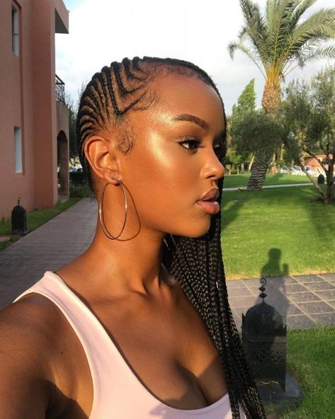 Two Cornrow Braids, Side Cornrows, Cornrow Ponytail, Lemonade Braids Hairstyles, Lemonade Braids, Cornrow Braids, Side Braid Hairstyles, Braiding Styles, Chic Hair