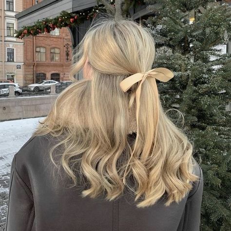 Hair Ribbons, Ribbon Hair, Hair Inspiration Color, Dream Hair, Aesthetic Hair, Hair Day, Pretty Hairstyles, Hair Hacks, Hair Looks