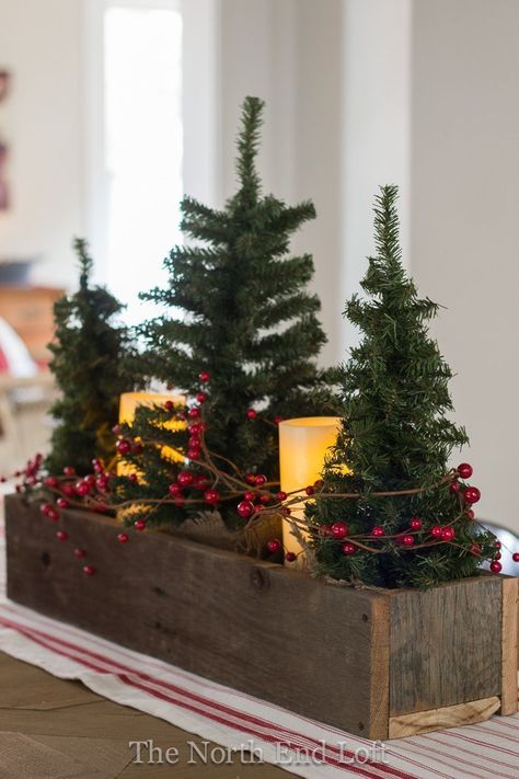 Christmas Decor Diy Cheap, Neat Crafts, Christmas Cabin, Eco Christmas, Cheap Christmas Diy, Church Decorations, Christmas Centerpieces Diy, Country Christmas Decorations, Western Christmas