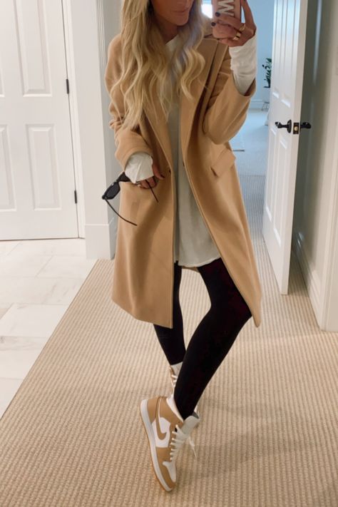 Jordan Woman Shoes, Outfit With Nike Jordan Woman, Nike Jordan Mid Outfit, Cute Outfit With Jordans, How To Style Tan Sneakers, Tan Nike Shoes Outfit, Beige Nike Shoes Outfit, Tan Gum Jordans Outfit, Tan Shoe Outfits Women