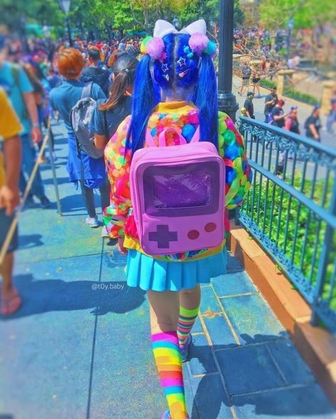 Decora Kei Fashion, Decora Outfits, Kidcore Fashion, 2000 Nostalgia, Carnival Clown, Harajuku Decora, Rainbow Dresses, Nostalgia Childhood, Clown Girl