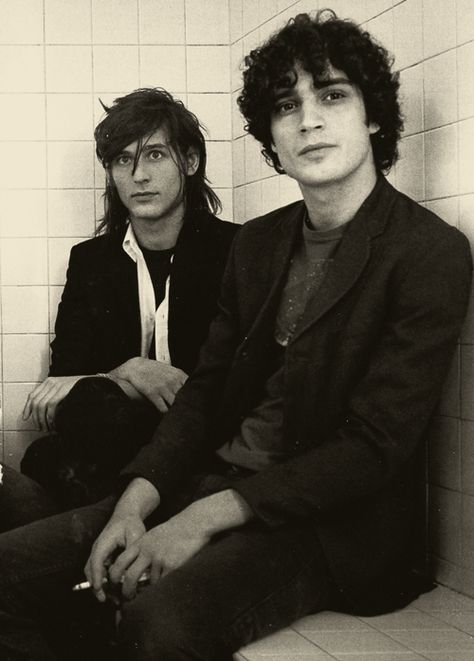 2/5 of The Strokes (Nick and Fab) Fab Moretti, Nikolai Fraiture, The Strokes Band, Nick Valensi, The Voidz, Julian Casablancas, Slow Dance, The Strokes, Daft Punk