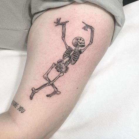 Matching Halloween Tattoos, Mental Unstable, Spongebob Tattoo, 22 Tattoo, Dance Tattoo, Halloween Flash, Pumpkin Tattoo, Skeleton Tattoo, Bestie Tattoo