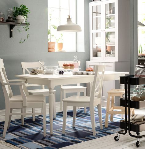 Ikea Ingatorp, Table Ikea, Ikea Table, Spain Spanish, Dining Room Makeover, Dining Room Combo, Living Room And Dining Room, Painted Chairs, Ikea Family