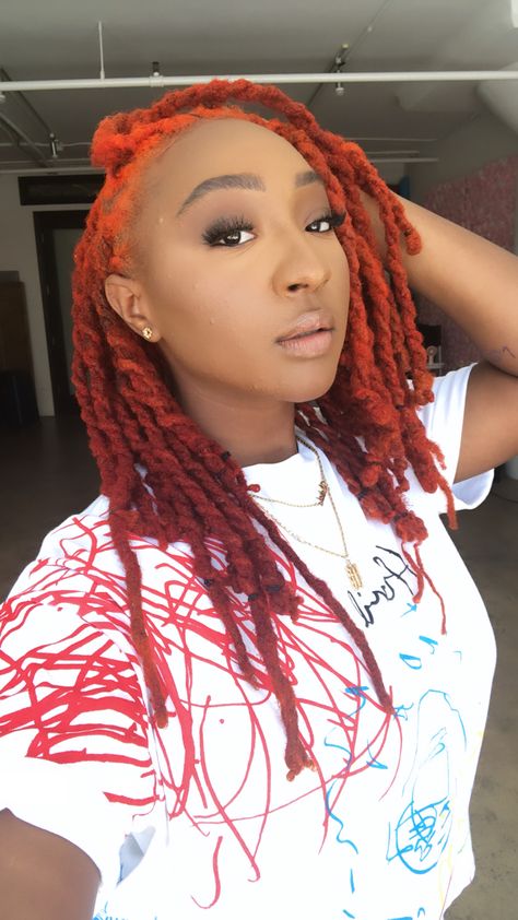 Dreadhead Women, Ginger Locs, Dark Skin Girl, Red Locs, Colored Locs, Loc Care, People Inspiration, Dreadlocks Extensions, Loc Hairstyles