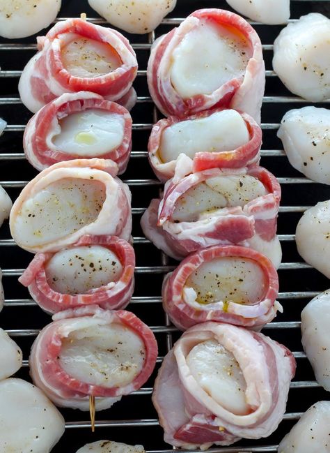 Scallops Dishes, Smoked Scallops, Bacon Wrapped Scallops Recipe, Entertaining Meals, Cream Sauces, Cooking Brussel Sprouts, How To Cook Scallops, Grilled Scallops, Bacon Wrapped Scallops