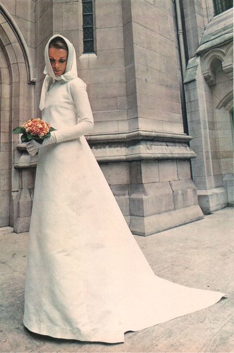 Vogue Paris Original 2520; ca. early 1970s; Fifties Wedding Dress, Dior Wedding Dresses, Jean Shrimpton, Vogue Vintage, Couture Wedding Gowns, Vogue Pattern, Wedding Gowns Vintage, A Wedding Dress, Modern Bridal