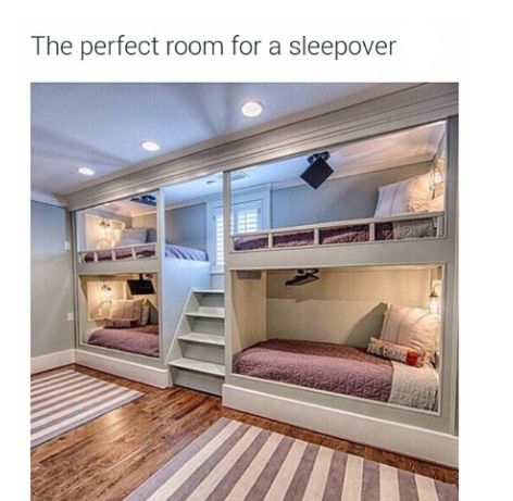 What a great idea for kids, sleepovers, or a vacation home! Aesthetic Bunk Bed, Bunk Room Ideas, Sleepover Room, Bunk Bed Room, Bunk Bed Rooms, Bunk Beds Built In, Built In Bunks, Bunk Rooms, Bunk Beds With Stairs