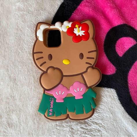 Adorable Hawaii Hello Kitty Super Soft Silicone Case Fits Iphone 11 Brand New!!! Hawaii Hello Kitty, Hello Kitty Appliances, Hawaii Phone Case, Accessories Hello Kitty, Phone Case Iphone 11, Girly Bracelets, Hello Kitty Phone Case, Hello Kitty Gifts, Hello Kitty Crafts