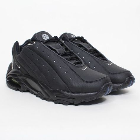 I liked it very light arrived here in Brazil well in advance of the forecast I recommend this seller 11/06/2024 Nike Sneakers Black, Nike Air Max Fusion, Grey Tennis Shoes, Black Nike Sneakers, Athletic Shoes Nike, Nike Waffle, Nike Air Max Thea, Baskets Nike, Nike Air Max For Women