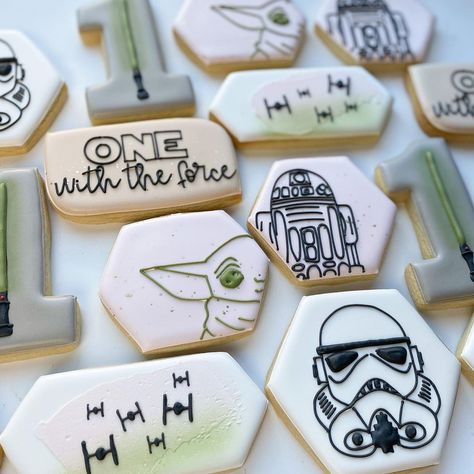 The Frosted Cookiery on Instagram: “O N E with the force. 🖤 tie fighter cookie design inspired by @steph.hancookies #firstbirthdaycookies #starwarsbirthday…” Star Wars 1st Birthday Cookies, Baby Yoda Cookies Decorated, Baby Yoda First Birthday, One With The Force Birthday, Star Wars Cookies Decorated, Mandalorian Cookies, One With The Force First Birthday, Star Wars 1st Birthday, Star Wars Sugar Cookies