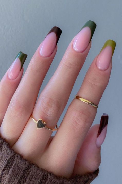 Dark green coffin shape nail Coffin Shaped Nails, White Coffin Nails, Blue Coffin Nails, Short Square Nails, Pink Nail Art, Coffin Shape Nails, Coffin Nails Long, Brown Nails, Coffin Nails Designs