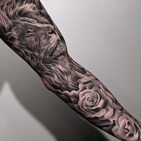 Lion & Roses Full Sleeve | Best tattoo design ideas Lion Rose Tattoo, Lion And Rose Tattoo, Roses Sleeve, Lion Sleeve, Geometric Lion Tattoo, Bicep Tattoo Men, Inner Arm Tattoos, Inner Bicep Tattoo, Hyper Realistic Tattoo