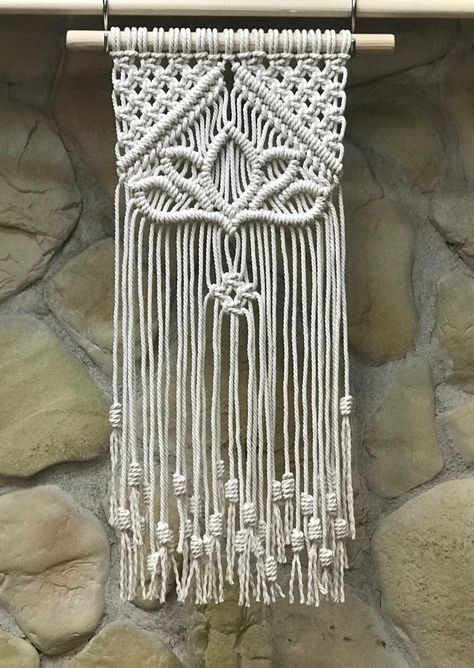 Lotus Flower Macrame, Lotus Macrame, Step By Step Macrame, Macrame Instructions, Flower Macrame, Wall Hanging Macrame, Hanging Macrame, Macrame Wall, Macrame Wall Hanging