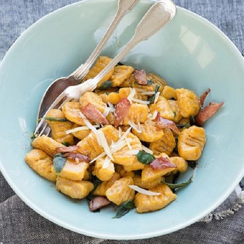 Pumpkin Gnocchi Recipe - EverybodyLovesItalian.comEverybodyLovesItalian.com Good Sweet Potato Recipe, Brown Butter Sage Sauce, Sage Butter Sauce, Pumpkin Gnocchi, Brown Butter Sauce, Making Gnocchi, Sweet Potato Gnocchi, Potato Gnocchi, Gnocchi Recipes